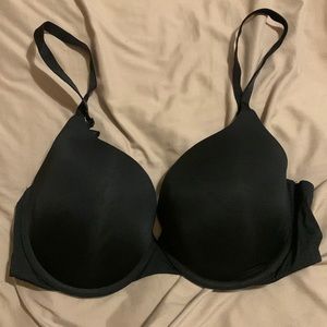 Victoria’s Secret Black Bra 36D